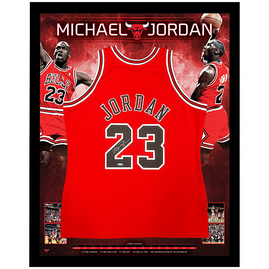 NBA - Chicago Bulls – Michaell Jordan - Signed and Framed Mitchell and Ness Jersey (UDA COA) - S1